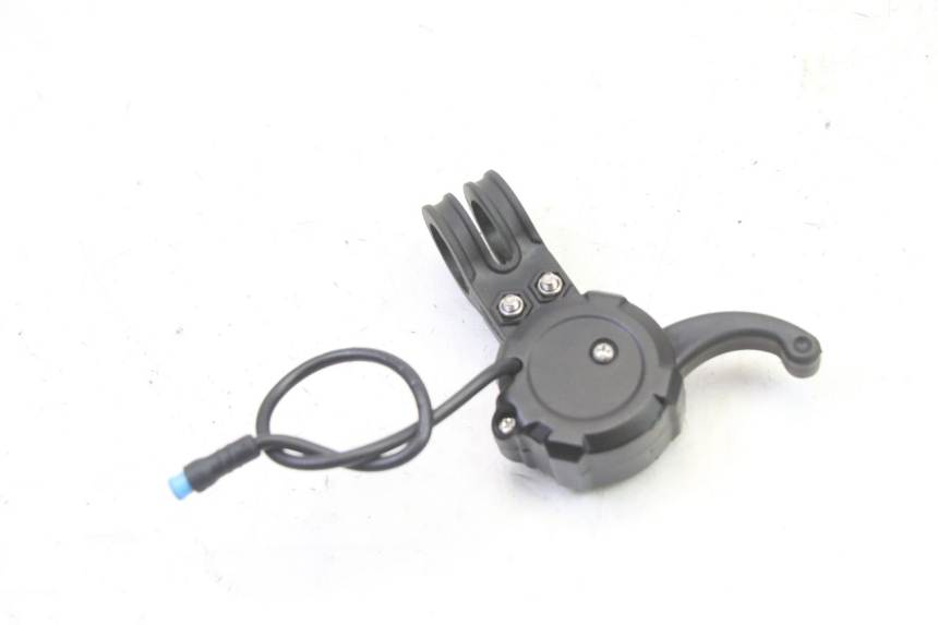 photo de MANIGLIA DELL'ACCELERATORE DUALTRON VICTOR LIMITED 1 - Vista d'insieme del prodotto