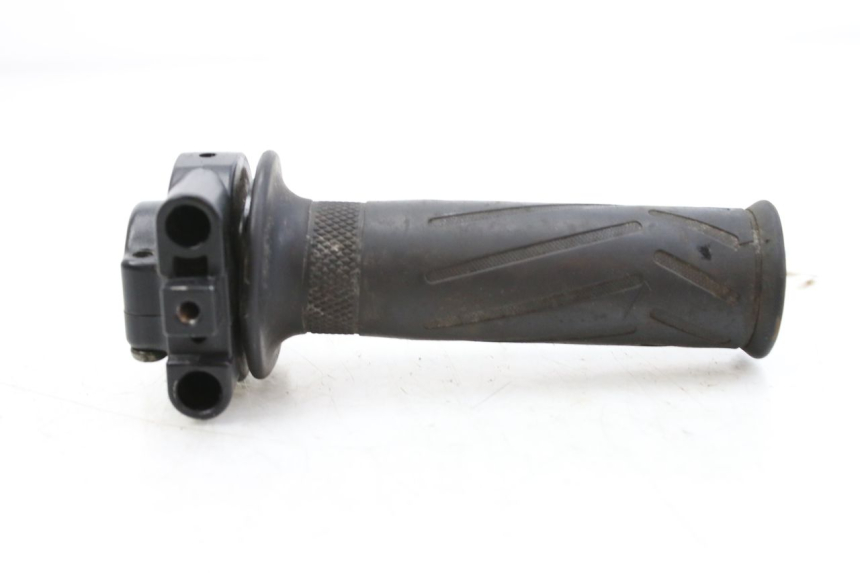 photo de MANOPOLE DELL'ACCELERATORE YAMAHA XMAX X-MAX 125 (2006 - 2009) - Zoom sullo stato d'uso