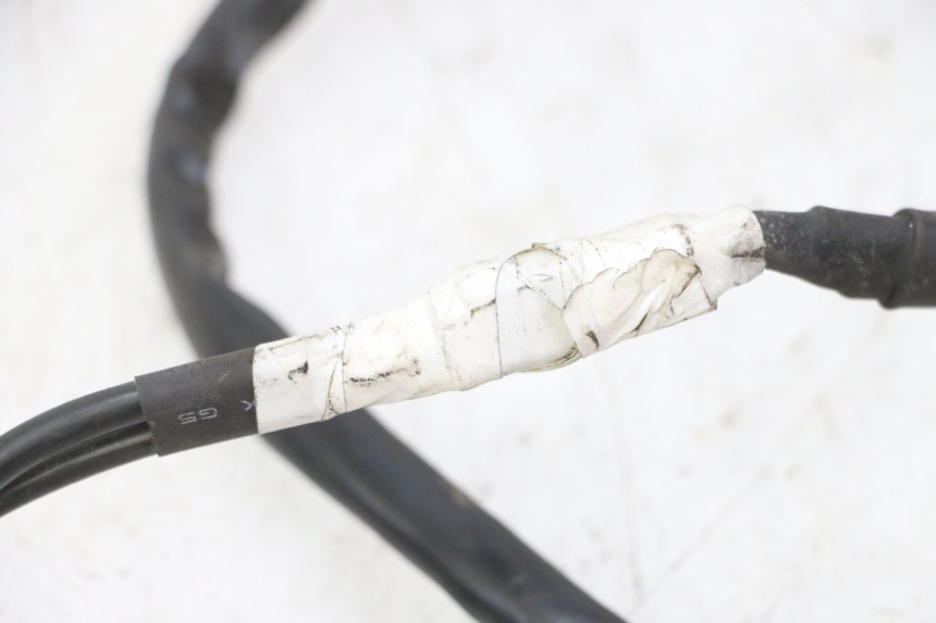 photo de MANOPOLE DELL'ACCELERATORE YAMAHA XMAX X-MAX 125 (2006 - 2009) - Dettagli dei punti di fissaggio