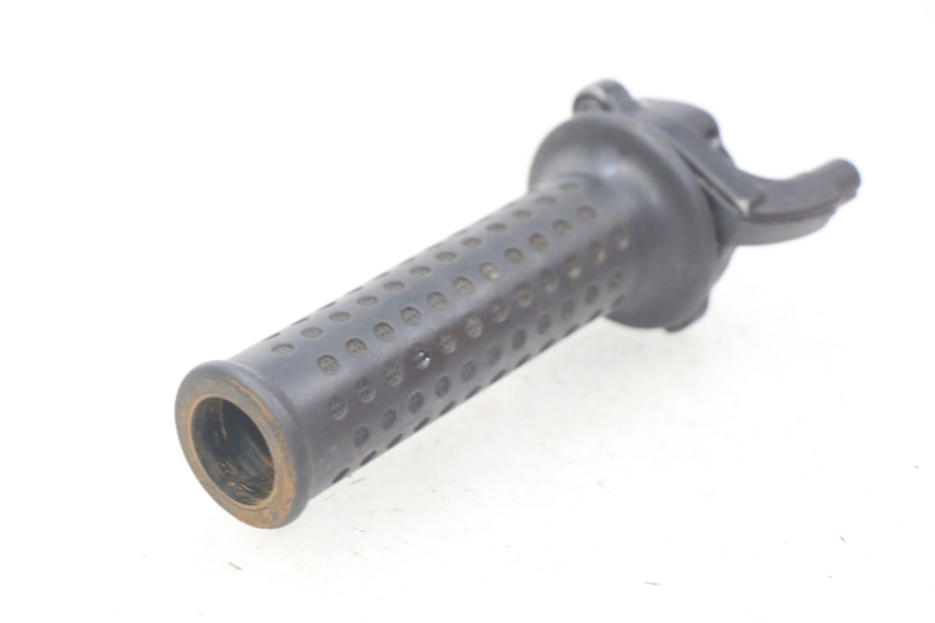 photo de MANOPOLE DELL'ACCELERATORE PIAGGIO X7 125 (2007 - 2013) - Zoom sullo stato d'uso