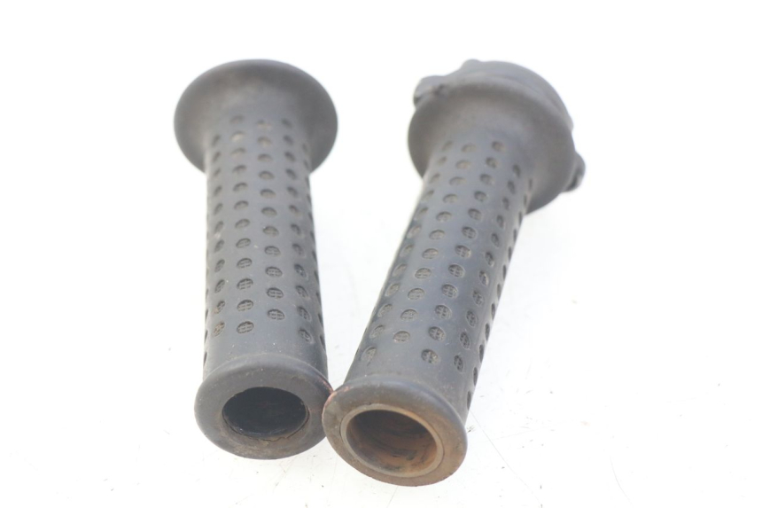 photo de MANOPOLE DELL'ACCELERATORE PIAGGIO X8 125 (2004 - 2007) - Altra angolazione