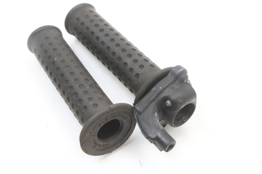 photo de MANOPOLE DELL'ACCELERATORE PIAGGIO X8 125 (2004 - 2007) - Dettaglio del componente