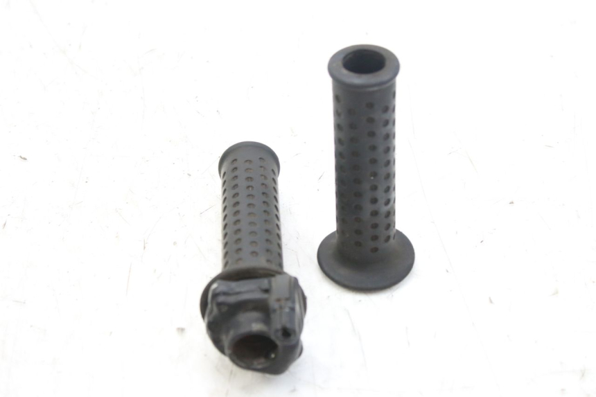 photo de MANOPOLE DELL'ACCELERATORE PIAGGIO X9 EVOLUTION 125 (2003 - 2007) - Altra angolazione