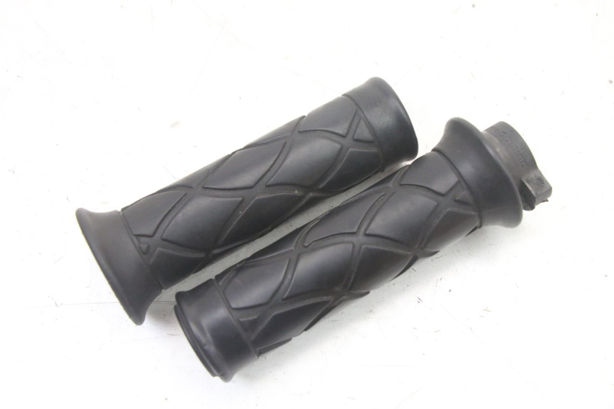 photo de ACCELERATORE YAMAHA YP MAJESTY 125 (2007 - 2010) - Altra angolazione