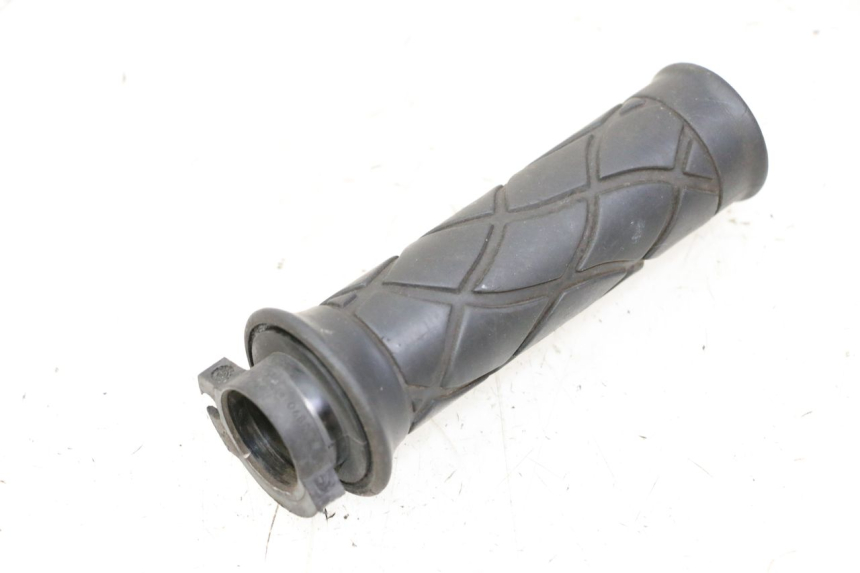 photo de Manopola dell'acceleratore YAMAHA YP MAJESTY 125 (2002 - 2006) - Vista principale