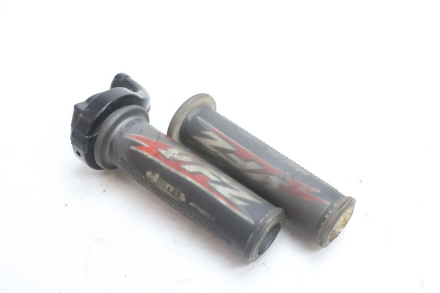 photo de ACCELERATORE YAMAHA YZF R GENESIS 750 (1993 - 1998) - Dettaglio del componente