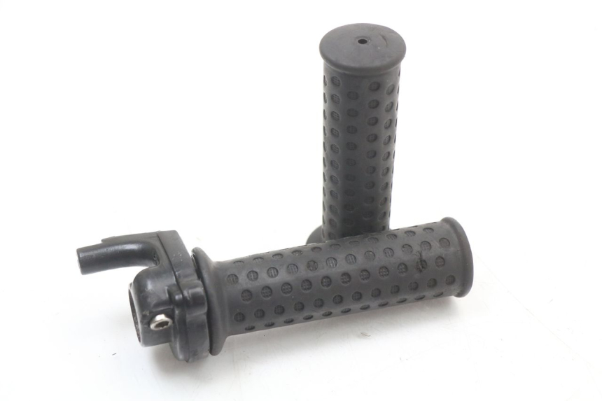 photo de MANOPOLE DELL'ACCELERATORE PIAGGIO ZIP 4T 50 (2018 - 2020) - Vista principale