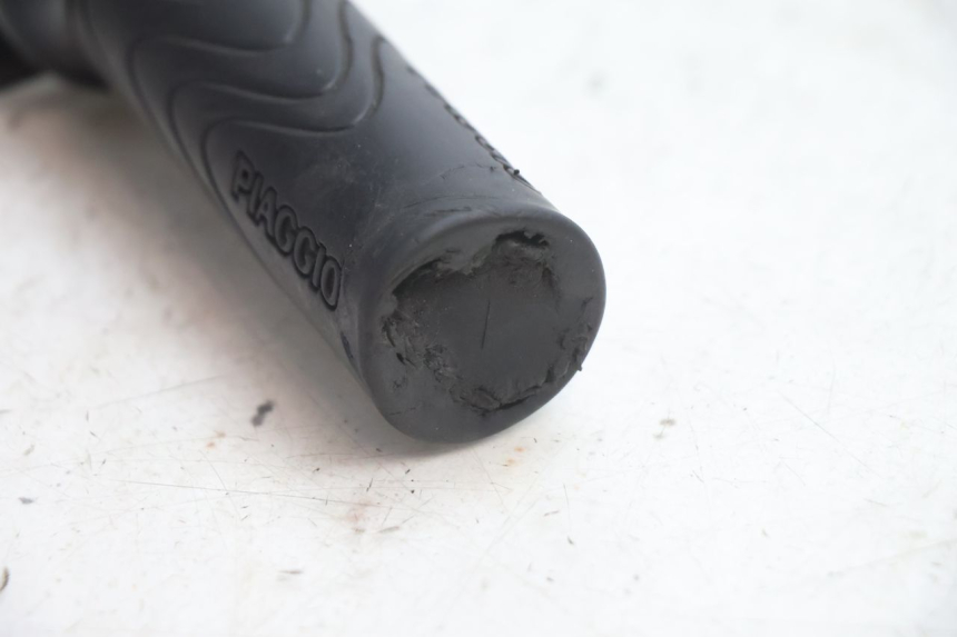 photo de MANOPOLE DELL'ACCELERATORE PIAGGIO ZIP 4T 50 (2018 - 2020) - Ricambio usato controllato