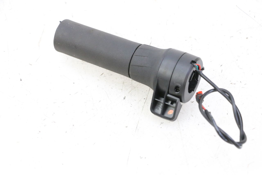 photo de ACCELERATORE SEGWAY NINEBOT ZT3 PRO 1 - Primo piano tecnico