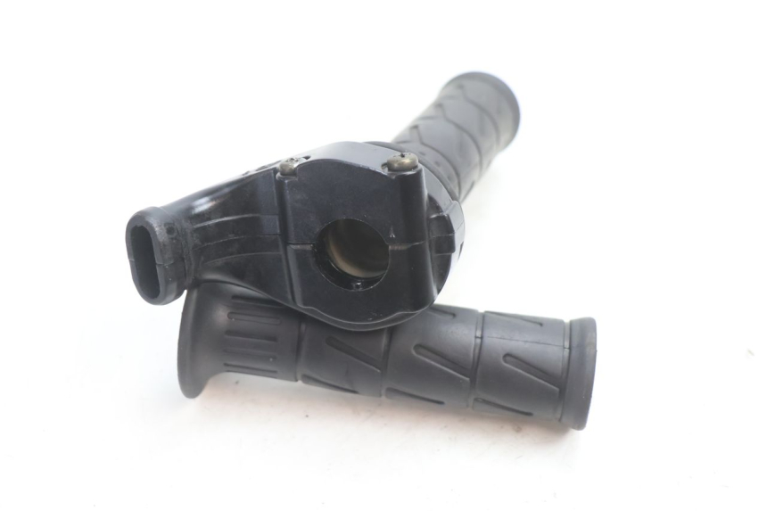 photo de ACCELERATORE KAWASAKI ZX-6R ZX6R 600 (2000 - 2002) - Altra angolazione