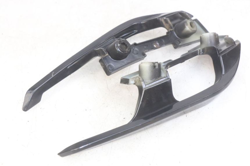 photo de MANIGLIA POSTERIORE NECO ALEXONE 125 (2017 - 2024) - Primo piano tecnico