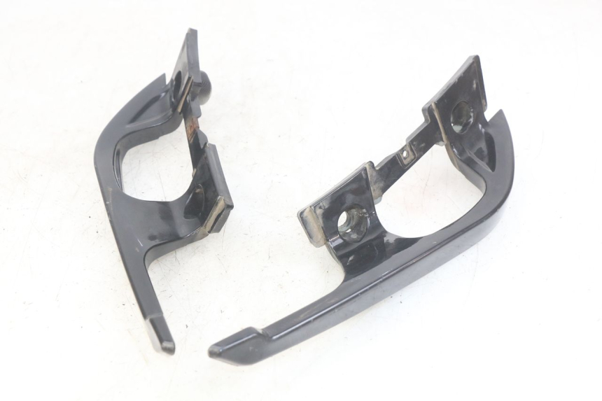 photo de MANIGLIA POSTERIORE NECO ALEXONE 125 (2017 - 2024) - Dettagli dei punti di fissaggio