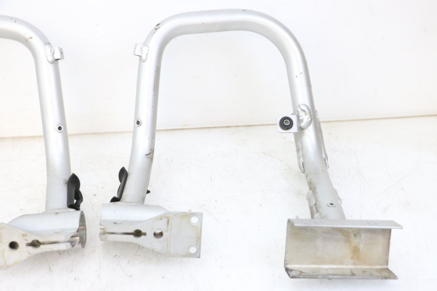 photo de MANIGLIA POSTERIORE BMW C1 125 (2000 - 2003) - Stato della superficie e materiale