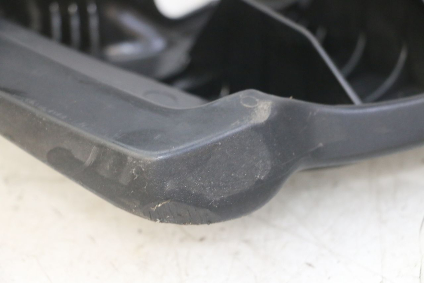 photo de MANIGLIA POSTERIORE MBK BOOSTER SPIRIT NAKED 50 (2004 - 2017) - Altra angolazione