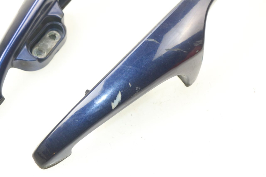 photo de MANIGLIA POSTERIORE SUZUKI BURGMAN 650 (2002 - 2004) - Altra angolazione