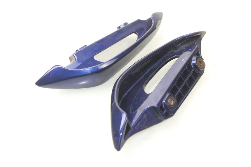 photo de MANIGLIA POSTERIORE SUZUKI BURGMAN 125 (2007 - 2014) - Primo piano tecnico