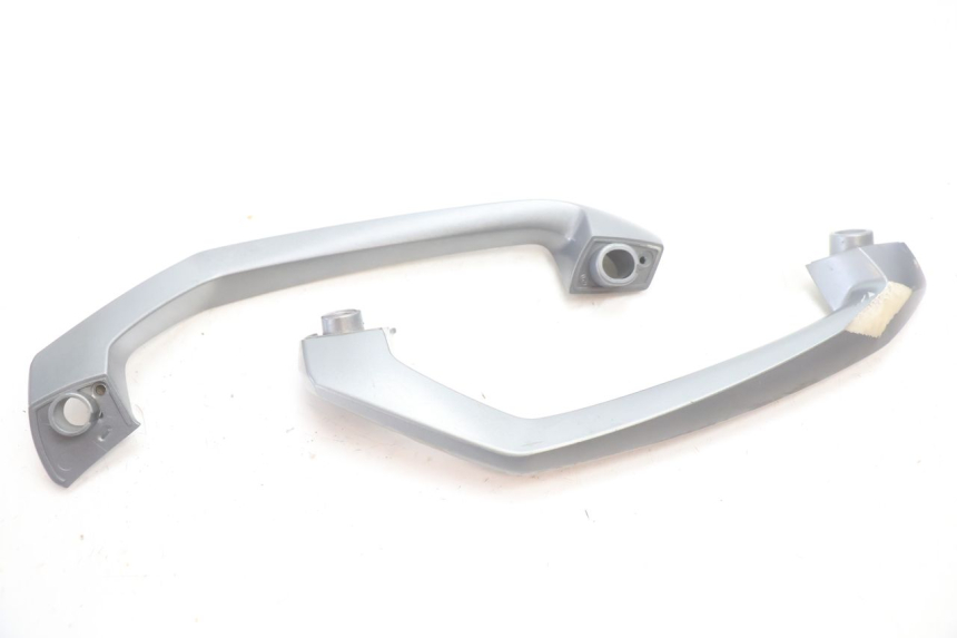 photo de MANIGLIONE BMW C SPORT 650 (2015 - 2021) - Primo piano tecnico