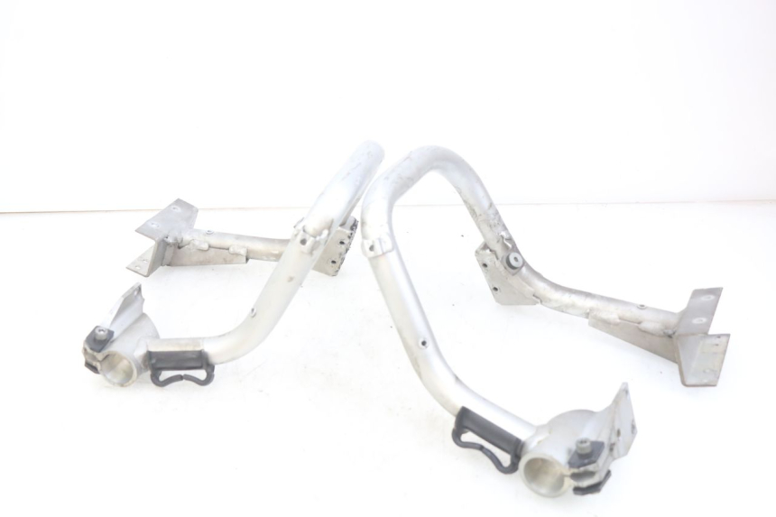 photo de MANIGLIA POSTERIORE BMW C1 125 (2000 - 2003) - Zoom sullo stato d'uso