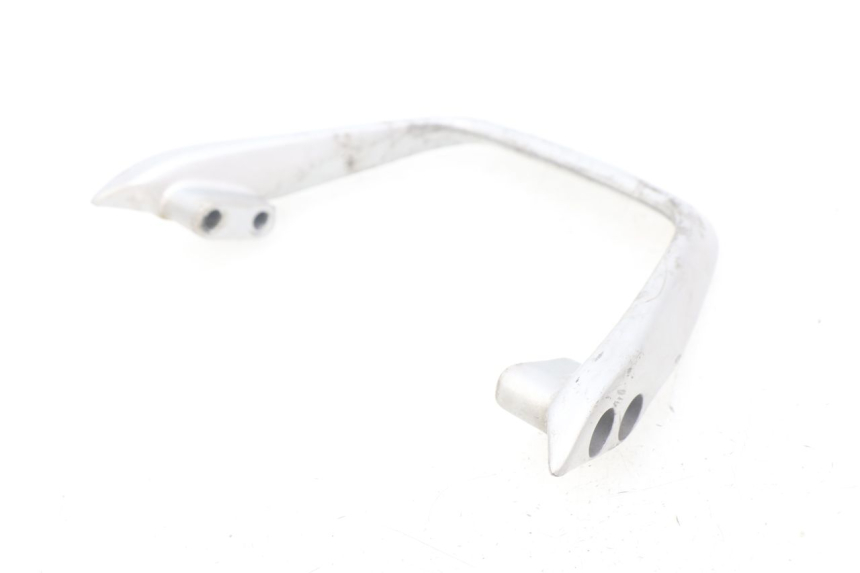 photo de MANIGLIA POSTERIORE HONDA CBR R 125 (2003 - 2006) - Primo piano tecnico