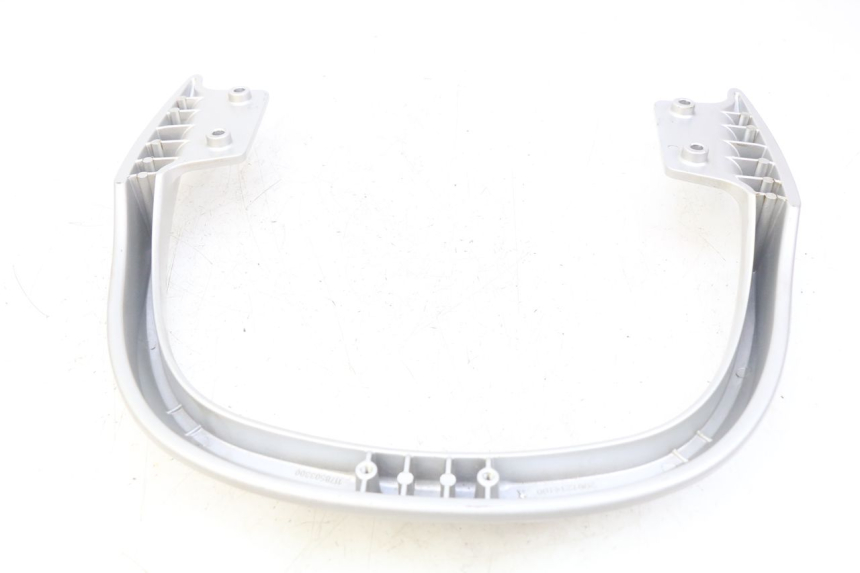 photo de MANIGLIA POSTERIORE PEUGEOT CITYSTAR AIR 125 (2014 - 2017) - Altra angolazione