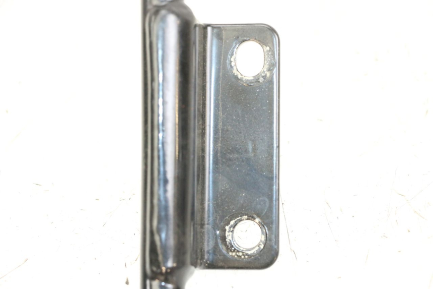 photo de MANIGLIONE ROYAL ENFIELD CONTINENTAL GT 650 (2019 - 2024) - Zoom sullo stato d'uso