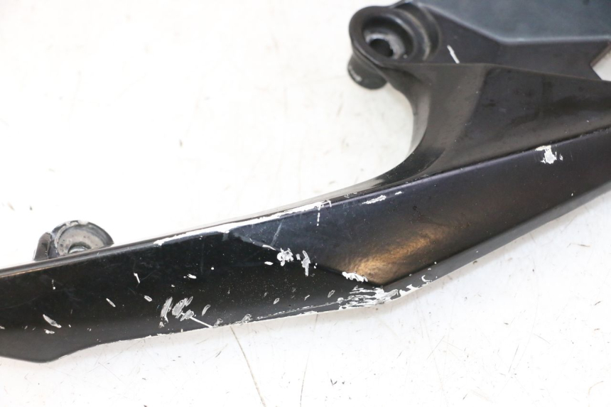 photo de MANIGLIA POSTERIORE SYM CROX 4T 50 (2016 - 2023) - Dettaglio del componente