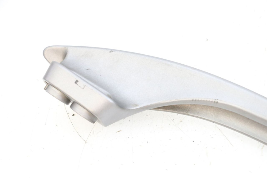 photo de MANIGLIONE DESTRO SUZUKI BURGMAN 650 (2013 - 2020) - Primo piano tecnico