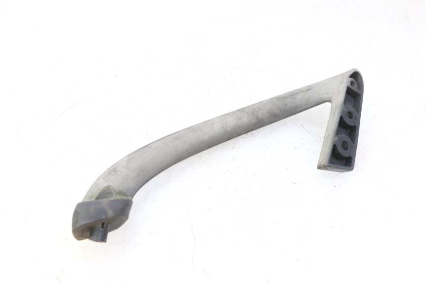 photo de MANIGLIA POSTERIORE DESTRA KYMCO GRAND DINK 125 (2002 - 2007) - Altra angolazione