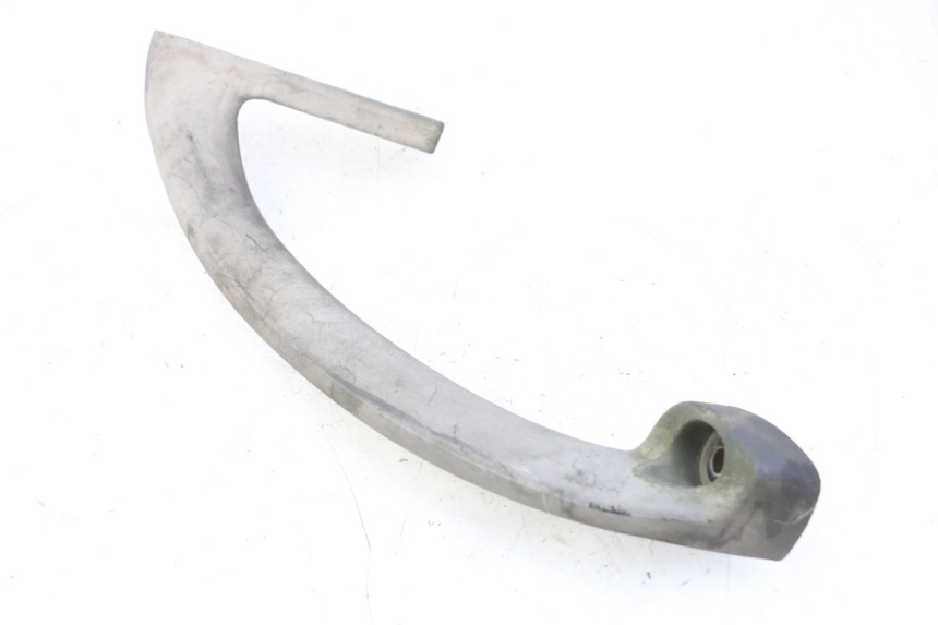 photo de MANIGLIA POSTERIORE DESTRA KYMCO GRAND DINK 125 (2002 - 2007) - Primo piano tecnico