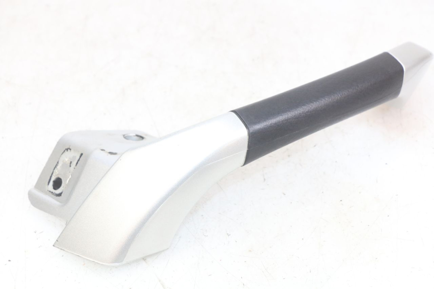 photo de MANIGLIA POSTERIORE DESTRA PIAGGIO MP3 LT 400 (2007 - 2012) - Vista principale