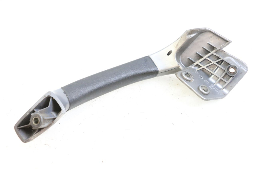 photo de MANIGLIONE DESTRO PIAGGIO MP3 125 (2006 - 2014) - Dettaglio del componente