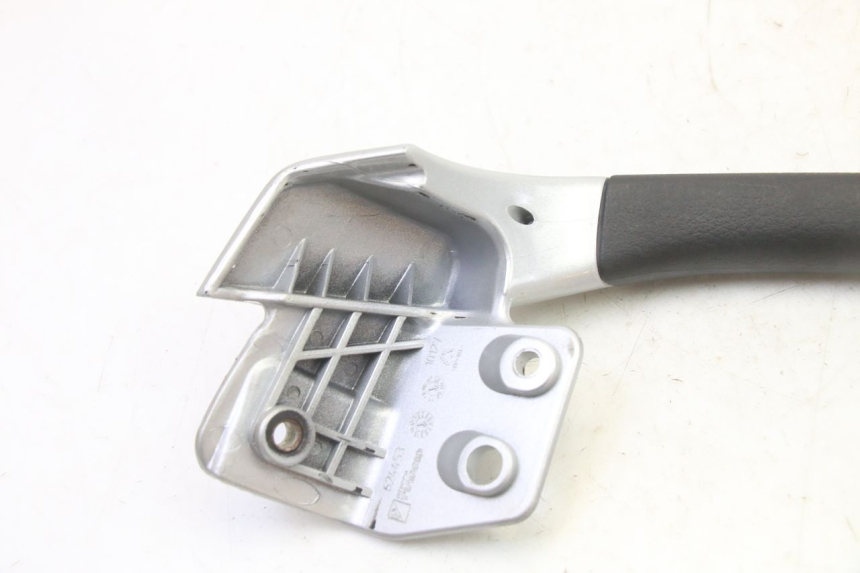 photo de MANIGLIA POSTERIORE DESTRA PIAGGIO MP3 RL 250 (2006 - 2010) - Vista d'insieme del prodotto