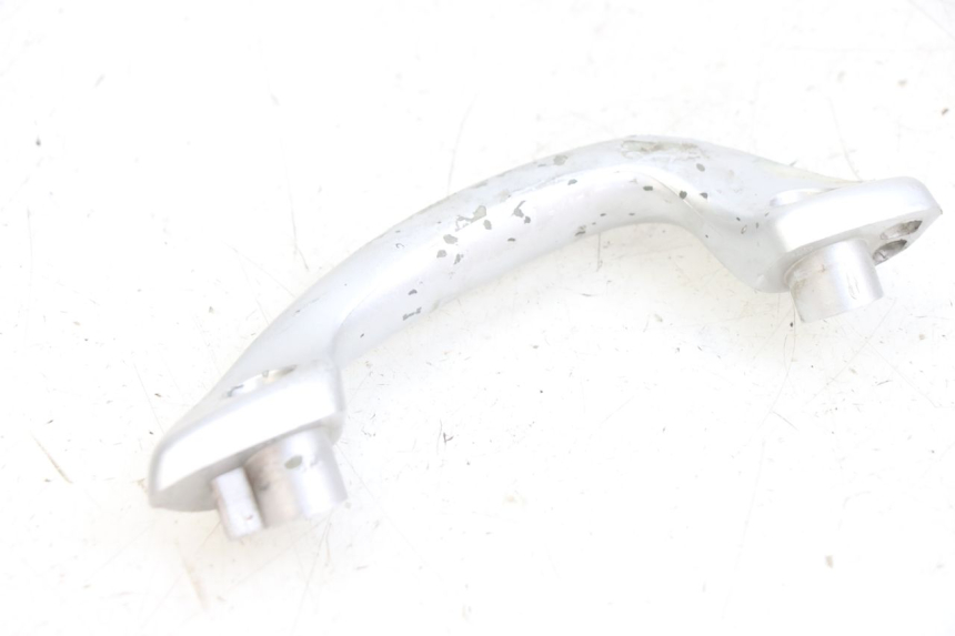 photo de MANIGLIA POSTERIORE DESTRA YAMAHA NEOS NEO'S 4T 50 (2008 - 2016) - Primo piano tecnico