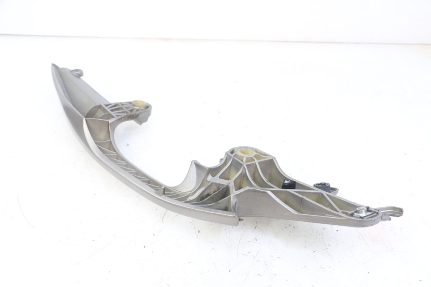 photo de MANIGLIONE DESTRO HONDA NTV DEAUVILLE ABS 700 (2007 - 2016) - Dettagli dei punti di fissaggio