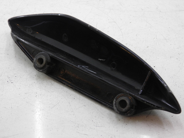 photo de MANOPOLE POSTERIORE DESTRA SUZUKI UH BURGMAN 125 (2002 - 2006) - Zoom sullo stato d'uso