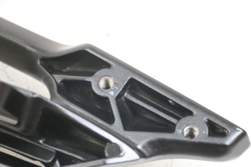 photo de MANIGLIA POSTERIORE DESTRA KAWASAKI VERSYS ABS 650 (2015 - 2018) - Primo piano tecnico