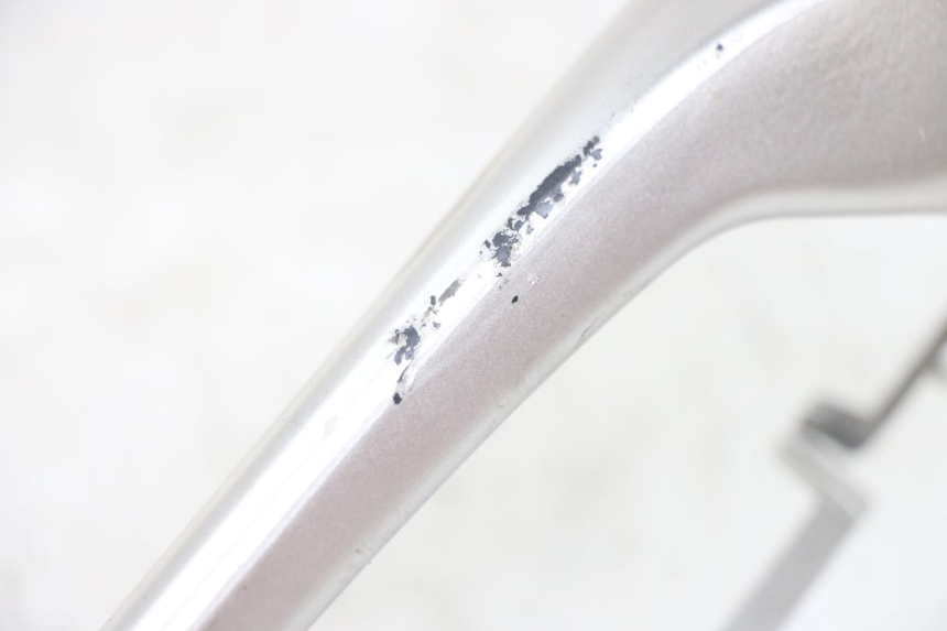 photo de MANIGLIA POSTERIORE DESTRA YAMAHA XMAX X-MAX ABS 125 (2017 - 2020) - Zoom sullo stato d'uso