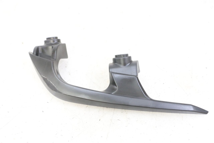 photo de MANIGLIA POSTERIORE DESTRA YAMAHA X-MAX XMAX 125 (2010 - 2013) - Dettaglio del componente