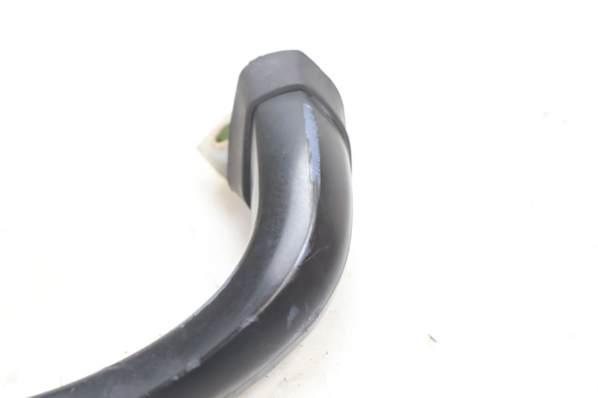 photo de MANIGLIONE DESTRO KAWASAKI ZX-6R ZX6R 600 (2000 - 2002) - Zoom sullo stato d'uso