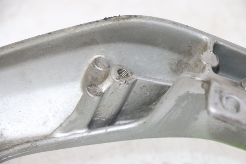 photo de MANIGLIA POSTERIORE PEUGEOT ELYSTAR 50 (2002 - 2014) - Ricambio usato controllato