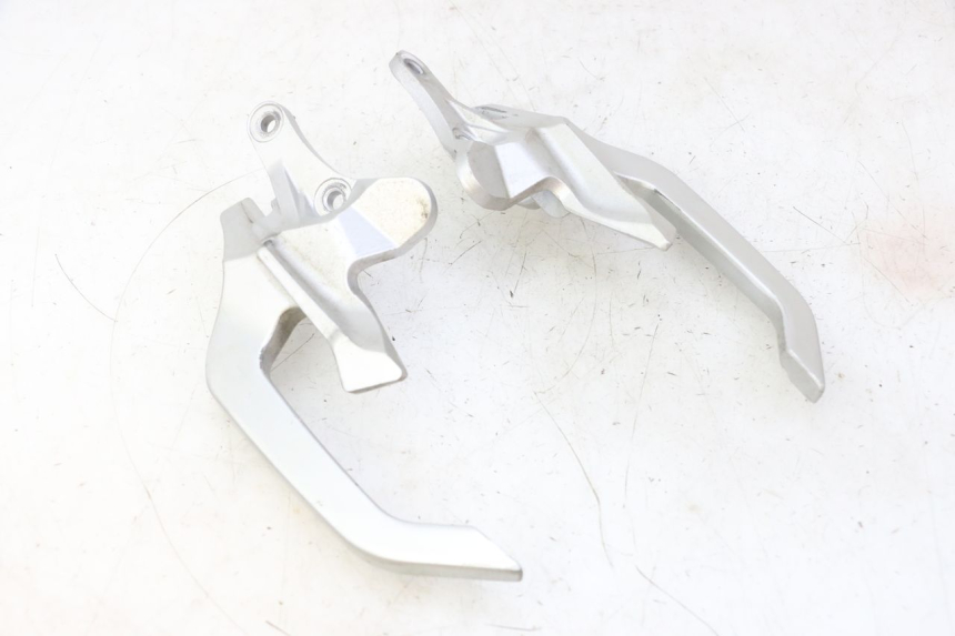 photo de MANIGLIONE STAHO FH 50 (2018 - 2019) - Dettagli dei punti di fissaggio