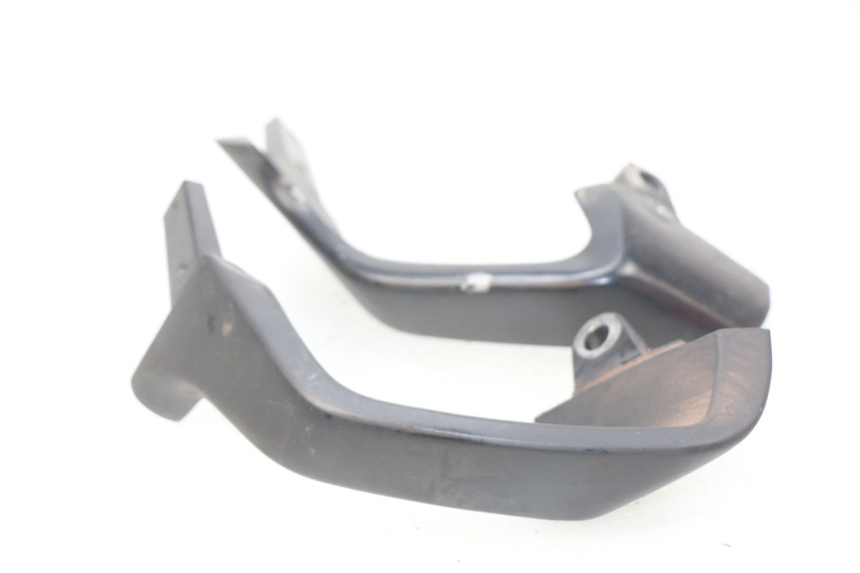 photo de MANIGLIA POSTERIORE YAMAHA FJ 3CX 1200 (1986 - 1996) - Dettaglio del componente
