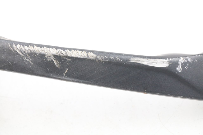 photo de MANIGLIA POSTERIORE SINISTRA SYM JOYMAX 250 (2013 - 2017) - Dettaglio del componente