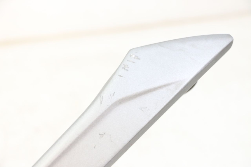 photo de MANIGLIONE SINISTRO SYM JOYMAX 125 (2010 - 2017) - Zoom sullo stato d'uso