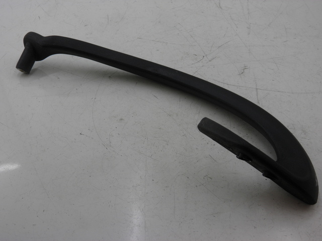 photo de MANIGLIA POSTERIORE SINISTRA KYMCO SPACER 50 (1998 - 2009) - Zoom sullo stato d'uso