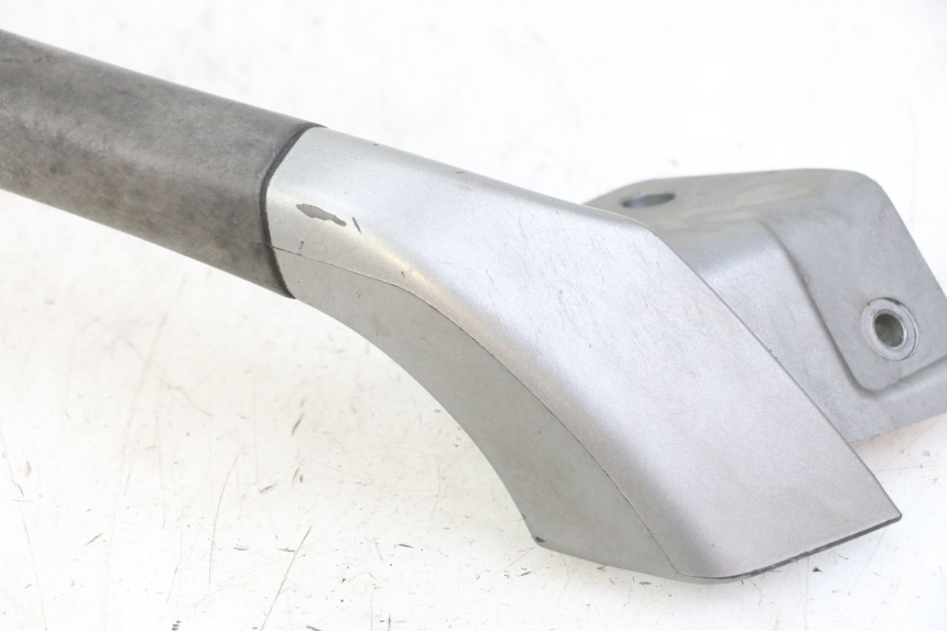 photo de MANIGLIONE SINISTRO PIAGGIO MP3 125 (2006 - 2014) - Dettagli dei punti di fissaggio