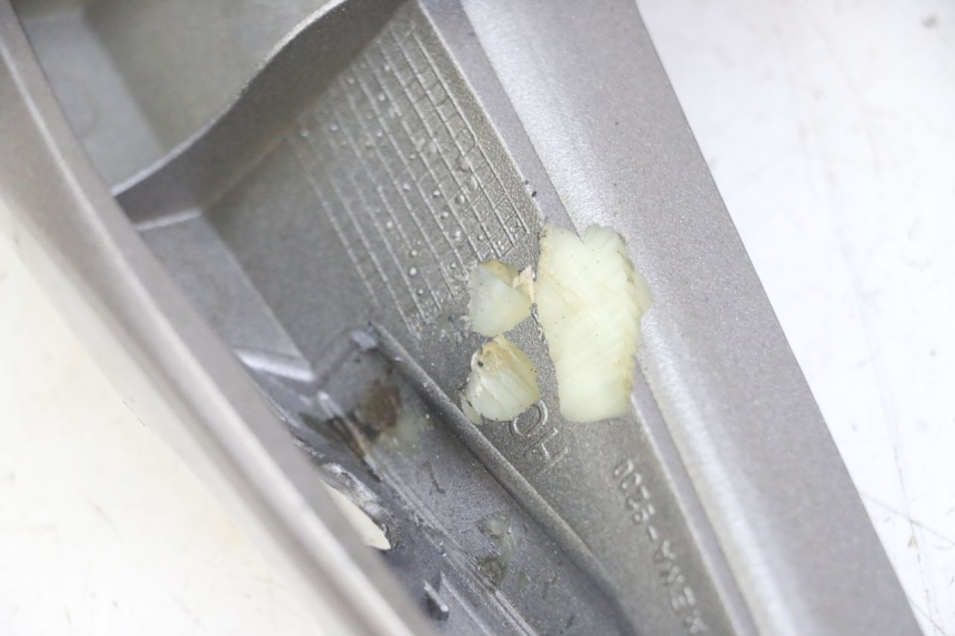 photo de MANIGLIONE SINISTRO HONDA NTV DEAUVILLE ABS 700 (2007 - 2016) - Zoom sullo stato d'uso