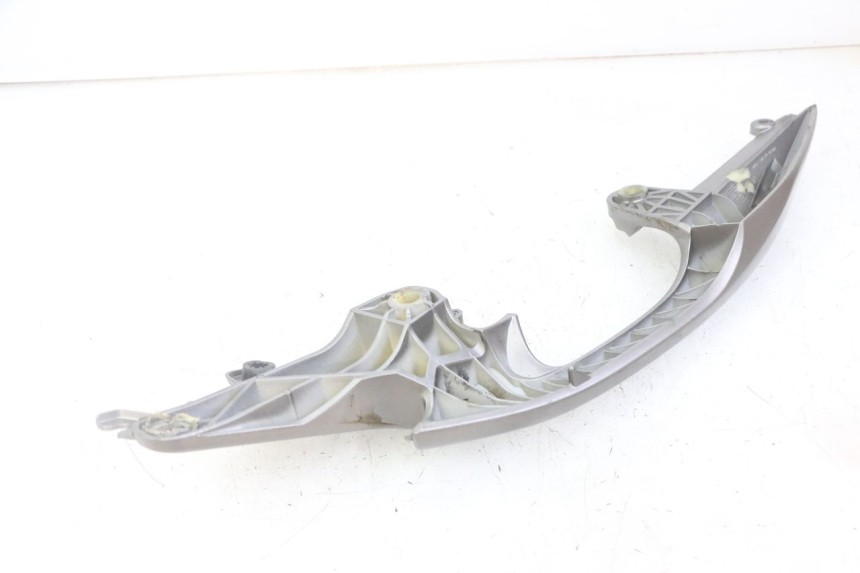 photo de MANIGLIONE SINISTRO HONDA NTV DEAUVILLE ABS 700 (2007 - 2016) - Dettagli dei punti di fissaggio