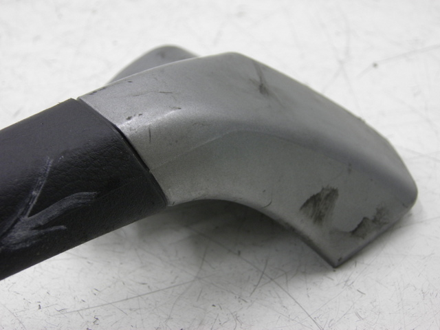 photo de MANOPOLE POSTERIORE SINISTRA PIAGGIO MP3 RL 125 (2008 - 2009) - Dettaglio del componente