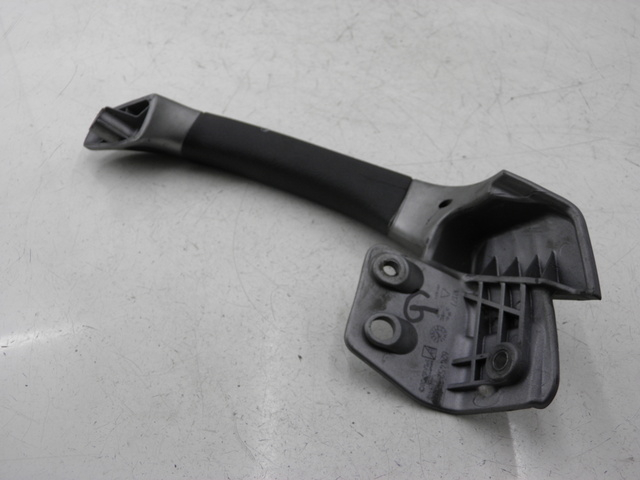 photo de MANOPOLE POSTERIORE SINISTRA PIAGGIO MP3 RL 125 (2008 - 2009) - Zoom sullo stato d'uso